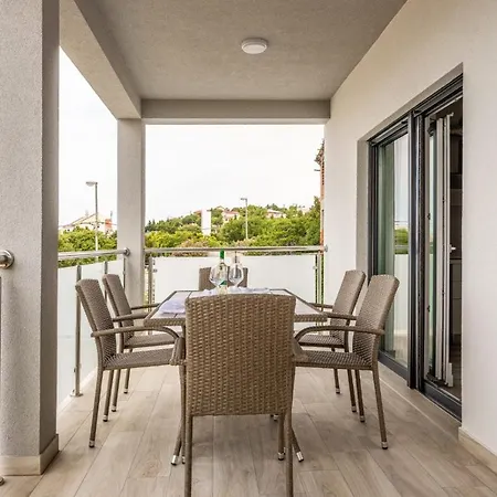 Villa Stella With Pool And Seaview Karlobag Exterior photo
