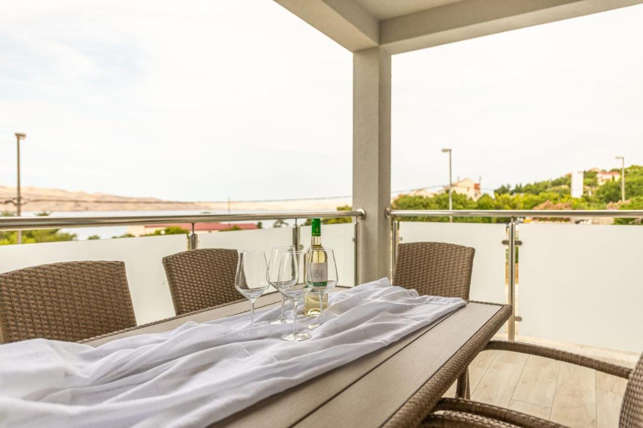 Apartment Stella With Pool And Seaview